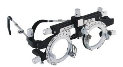 ���RƬ�����Ƭ